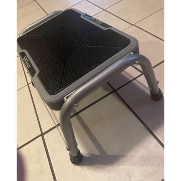 Step Stool, HBTower Step Stools for Adults Kids with Non-Slip Rubber Feet - Picture 1 of 3